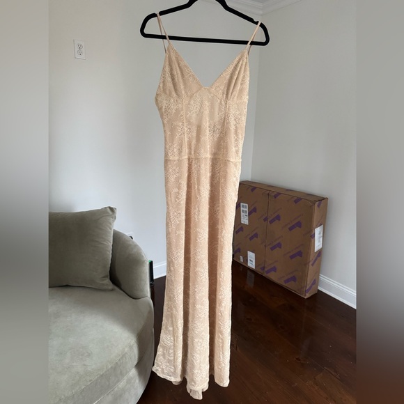 Revolve NBD nude lace dress size medium - Picture 2 of 9